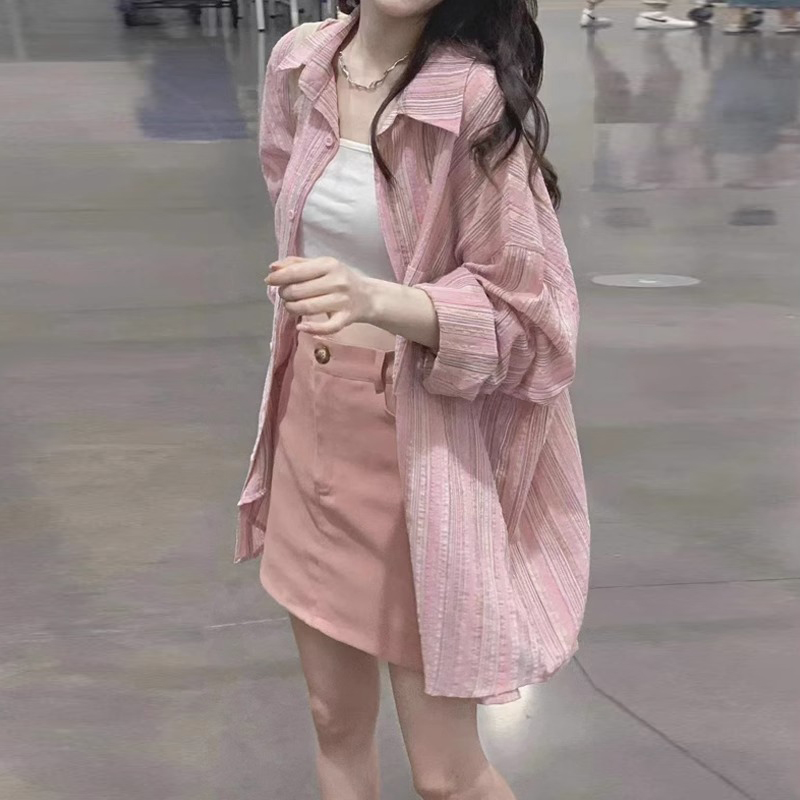 2024春裝新款大碼女裝韓國chic粉色條紋襯衫設計感慵懶風防曬襯衣