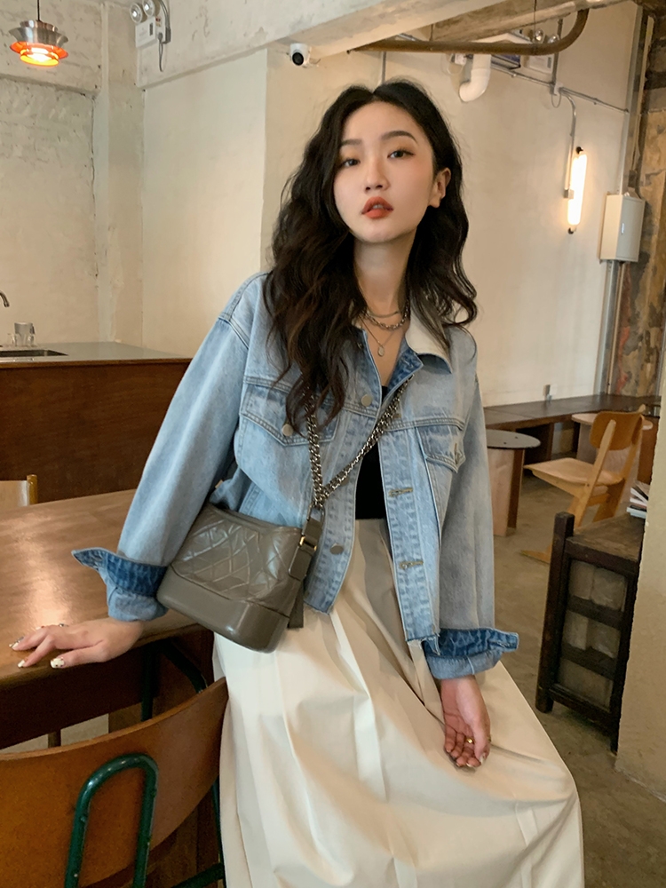 任小藝藍色短款牛仔外套女韓版寬鬆早春2024年新款早秋上衣設計感