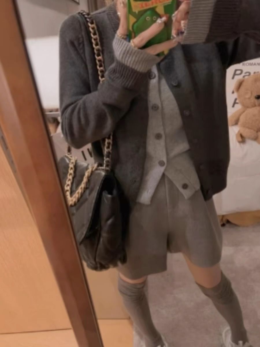 Yukiss 灰色假兩件針織開衫毛衣女春季圓領修身百搭miu系羊毛上衣