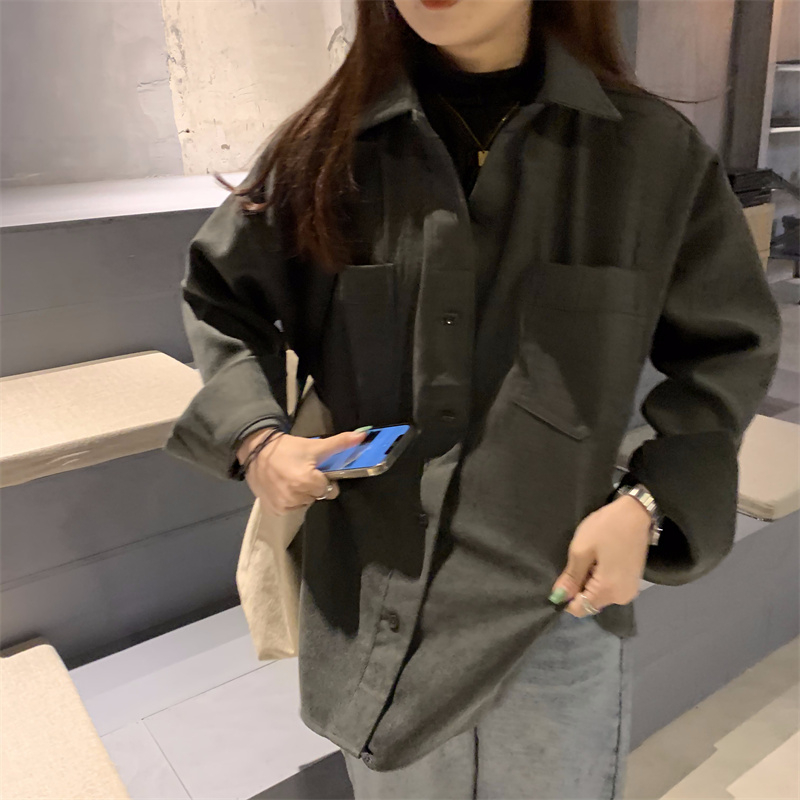 Actual shot of spring and autumn new design niche retro Hong Kong style blue long-sleeved shirt for women Korean style casual simple shirt