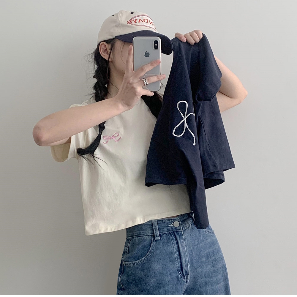 Niche age-reducing before and after bow embroidered cotton T-shirt