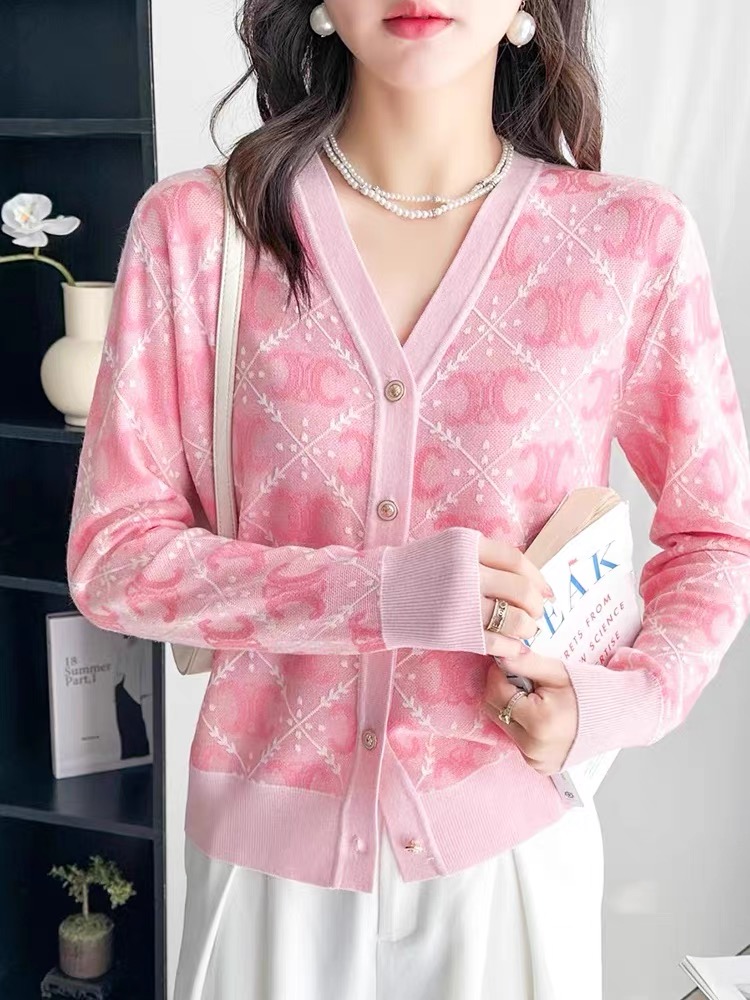 2024早春新款V領菱形格字母提花粉色漂亮毛衣針織開衫外套上衣女