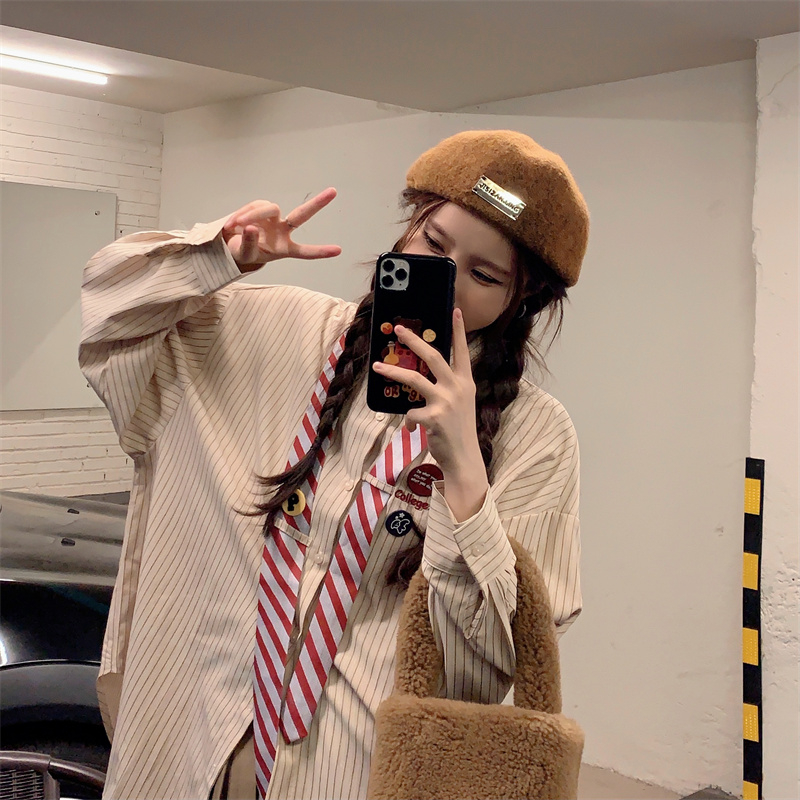 Real shot of American vintage style tie striped shirt top for women early spring Korean style loose and versatile shirt