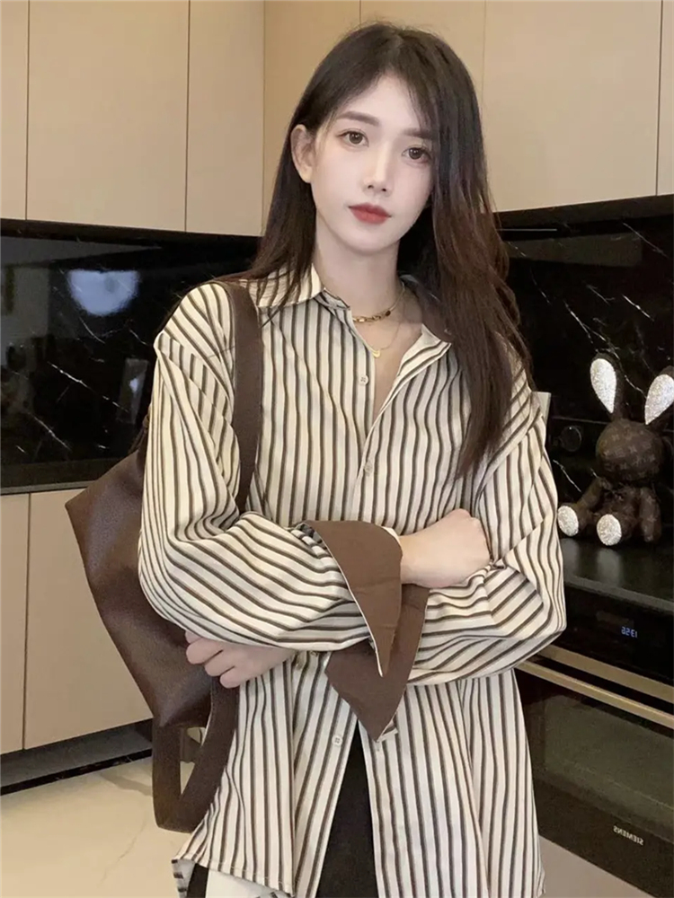 2024年早春裝新款豎條紋襯衫女長袖設計感小眾復古港味疊穿襯衣女