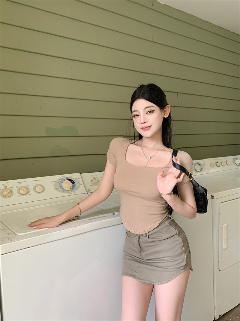 百搭方領修身短袖內搭打底衫女夏2024辣妹短款白色不規則上衣t恤