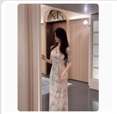 DFAY 優雅藍花 新中式連衣裙v字印花系帶一片式彈力修身長裙女夏