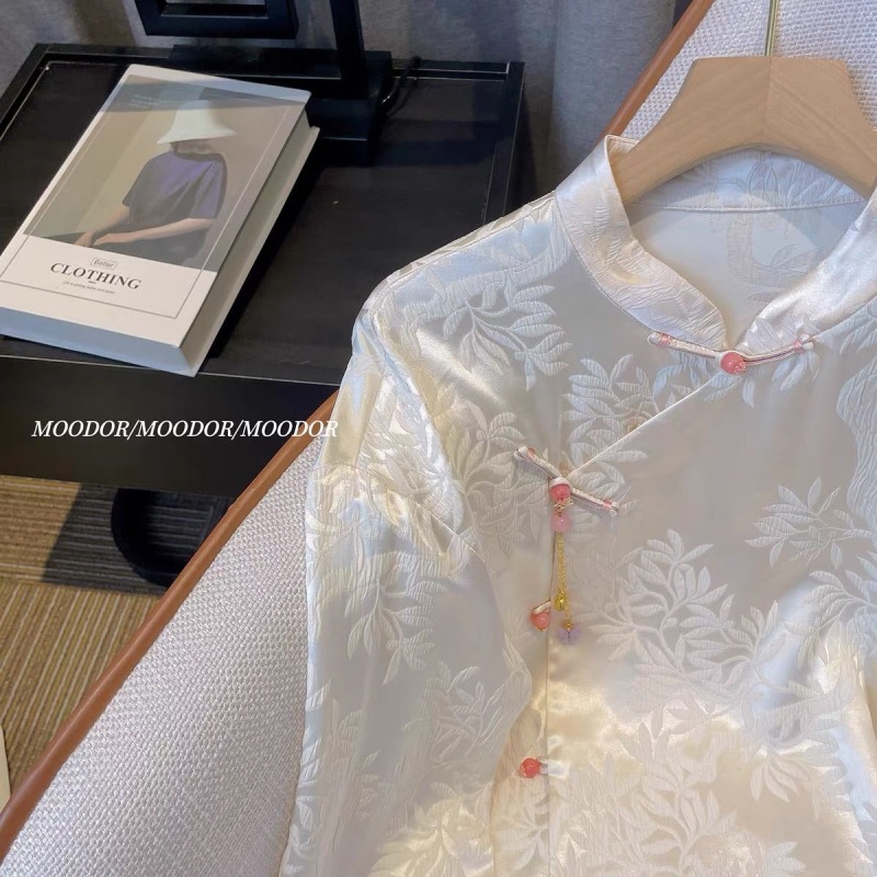 新中式中國風緞面襯衫2024春款女裝新款盤扣刺繡改良唐裝醋酸上衣