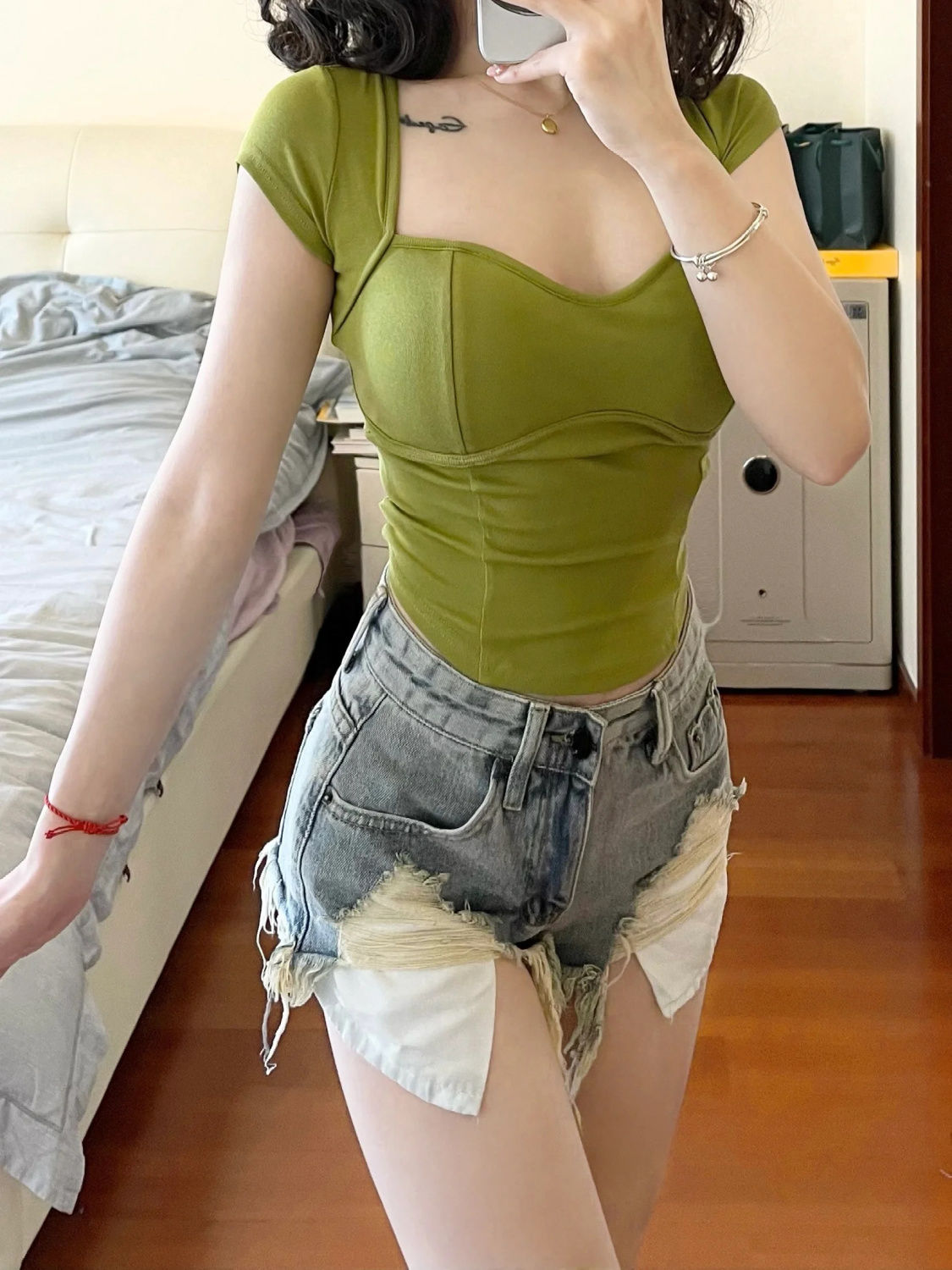 Pure lust style retro American ripped jeans for women in summer hot girls high waist slim wide leg pants sexy casual shorts