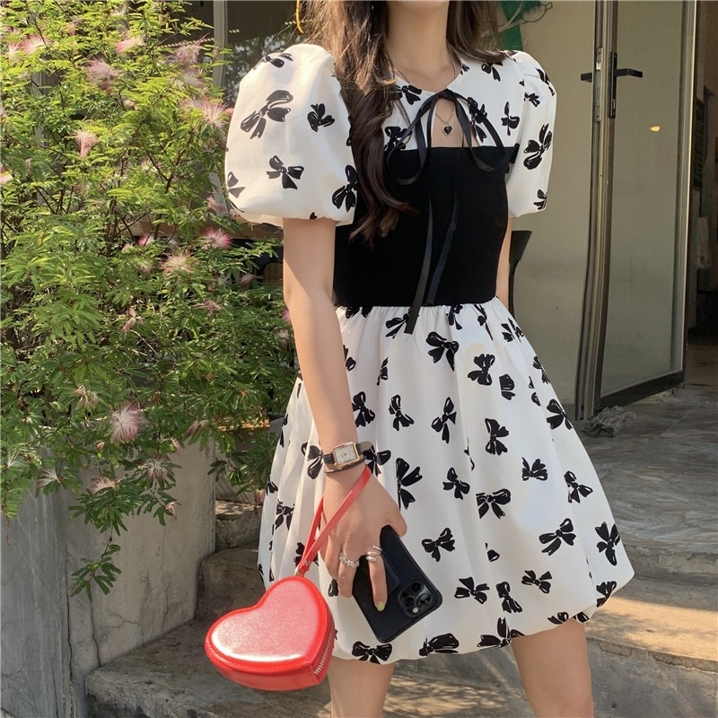 2024甜辣風連衣裙女夏裝純欲吊帶小黑裙設計小眾氣質蓬蓬裙小個子