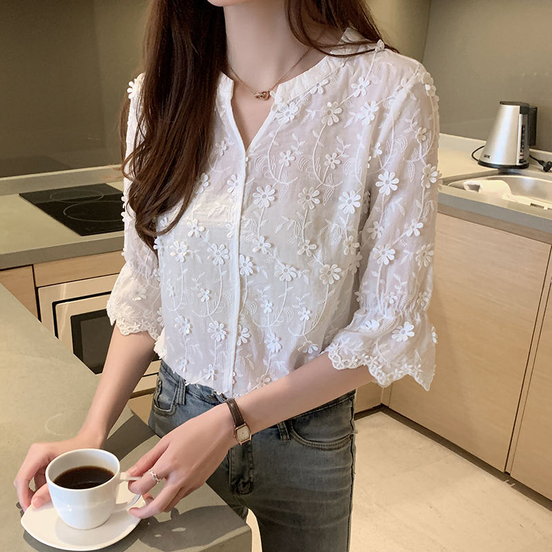 實拍~女士襯衫2024年夏裝新款繡花白色襯衣喇叭袖仙氣少女上衣