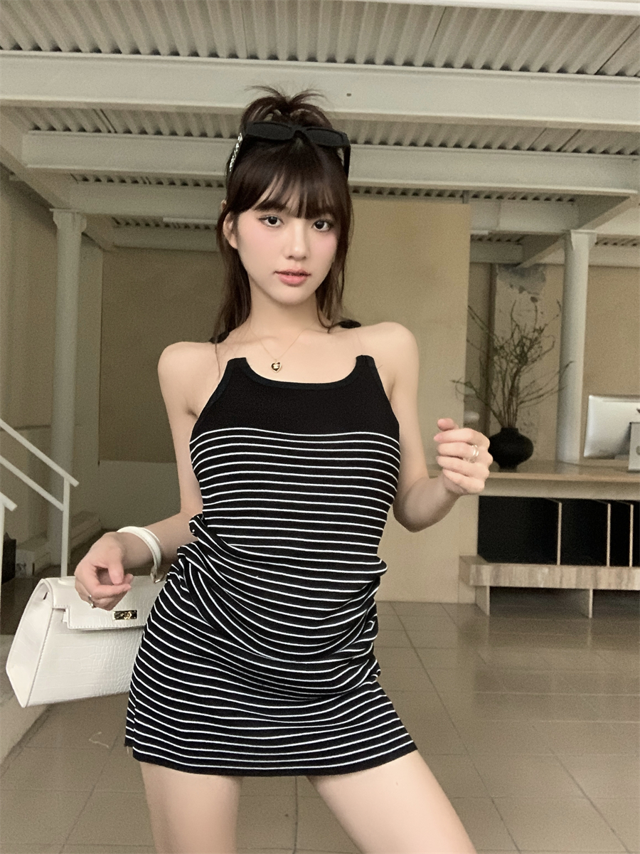 實拍辣妹條紋吊帶連衣裙春夏復古收腰顯瘦包臀裙a字裙子