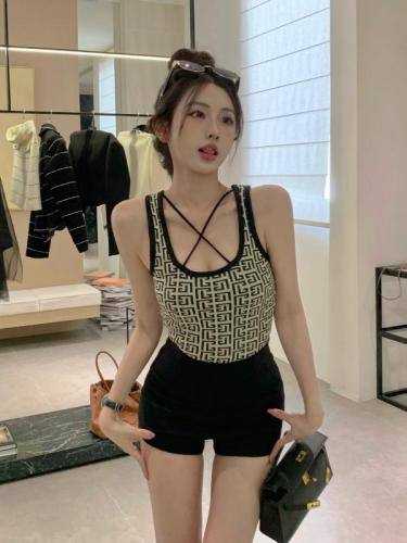 Real shot summer hot girl retro temperament jacquard design slim camisole