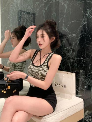 Real shot summer hot girl retro temperament jacquard design slim camisole