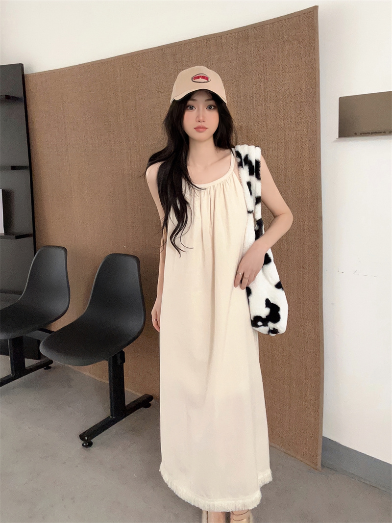 Real shot 2024 new French style lazy simple suspender dress loose and slim hem tassel long skirt
