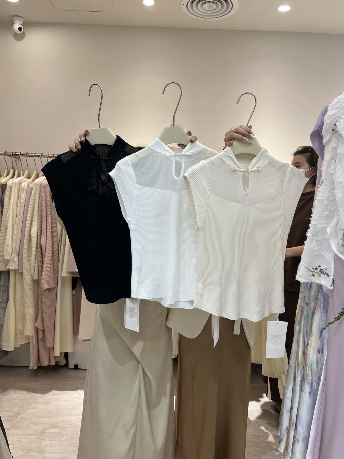 十三行春夏女2024新款新中式立領盤扣無袖上衣高級感旗袍坎肩背心