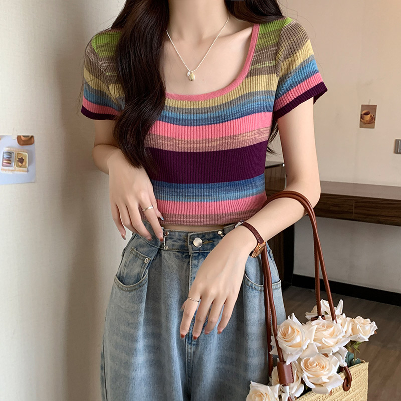 實拍彩虹條紋方領短袖t恤女夏季新款正肩針織衫甜辣短款上衣