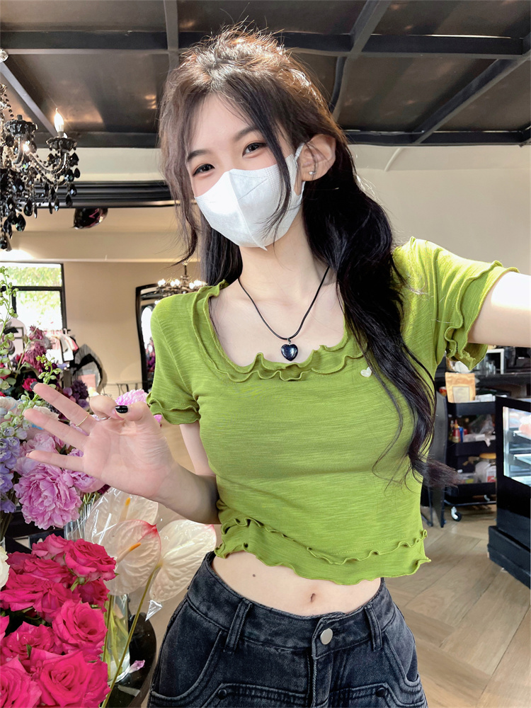 實拍牛油果綠甜辣妹短款上衣甜美木耳邊T恤女修身短袖夏