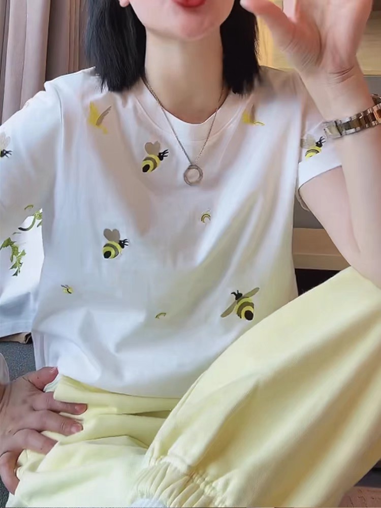 重工小蜜蜂刺繡短袖T恤女2024夏季新款時尚寬鬆百搭顯瘦圓領上衣