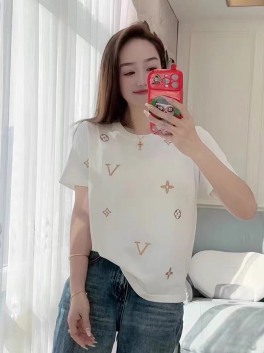 歐洲站奢侈氣質V刺繡套頭針織衫女短袖t恤休閒百搭套頭打底上衣潮