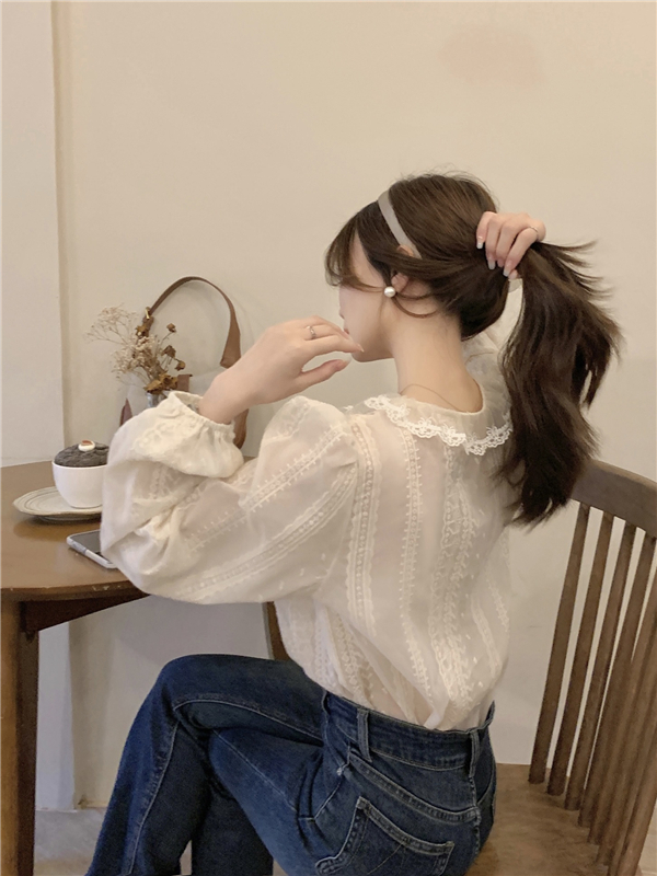 Real shot!  Spring Korean style temperament lace long-sleeved apricot shirt women's French high-end top