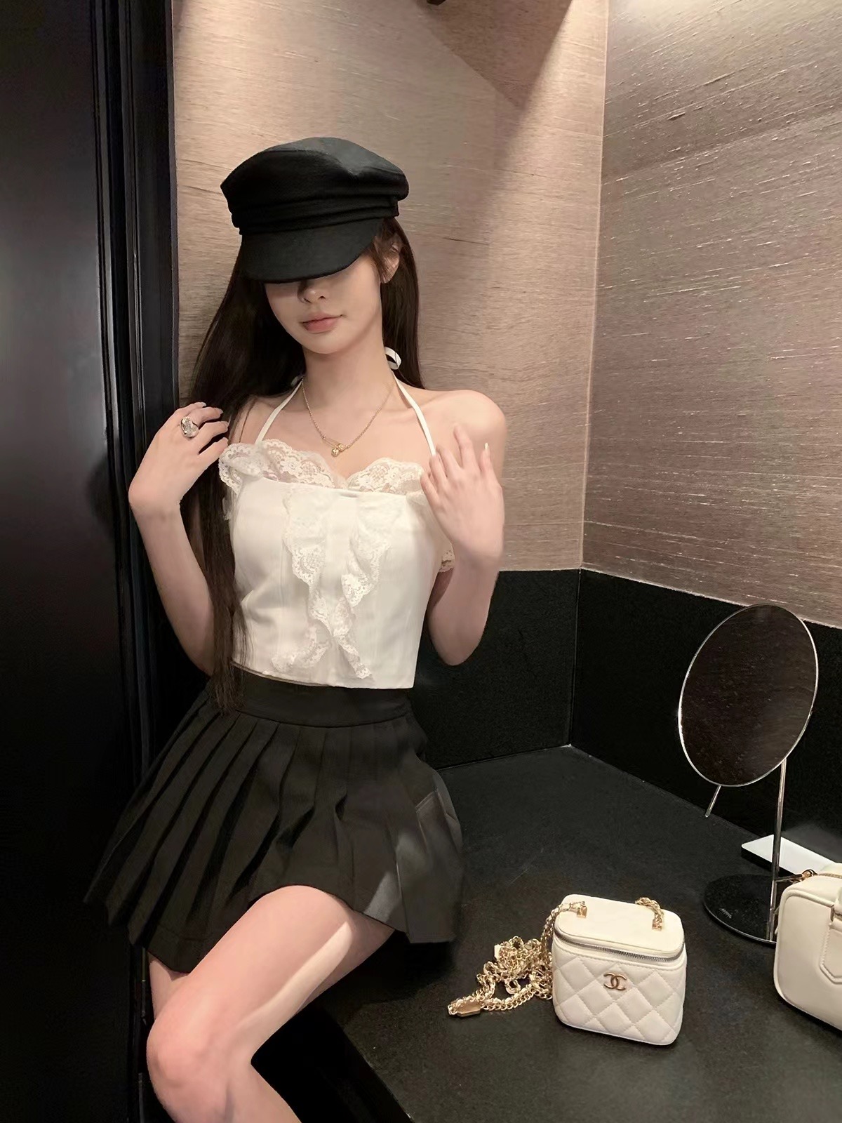 新款可愛公舉風蕾絲花邊拼接掛脖辣妹風打底小吊帶配半身百褶裙
