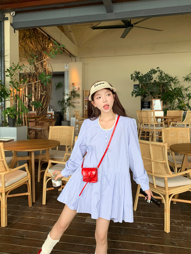 Actual shot of spring and summer Korean chic simple blue contrast striped jumpsuit