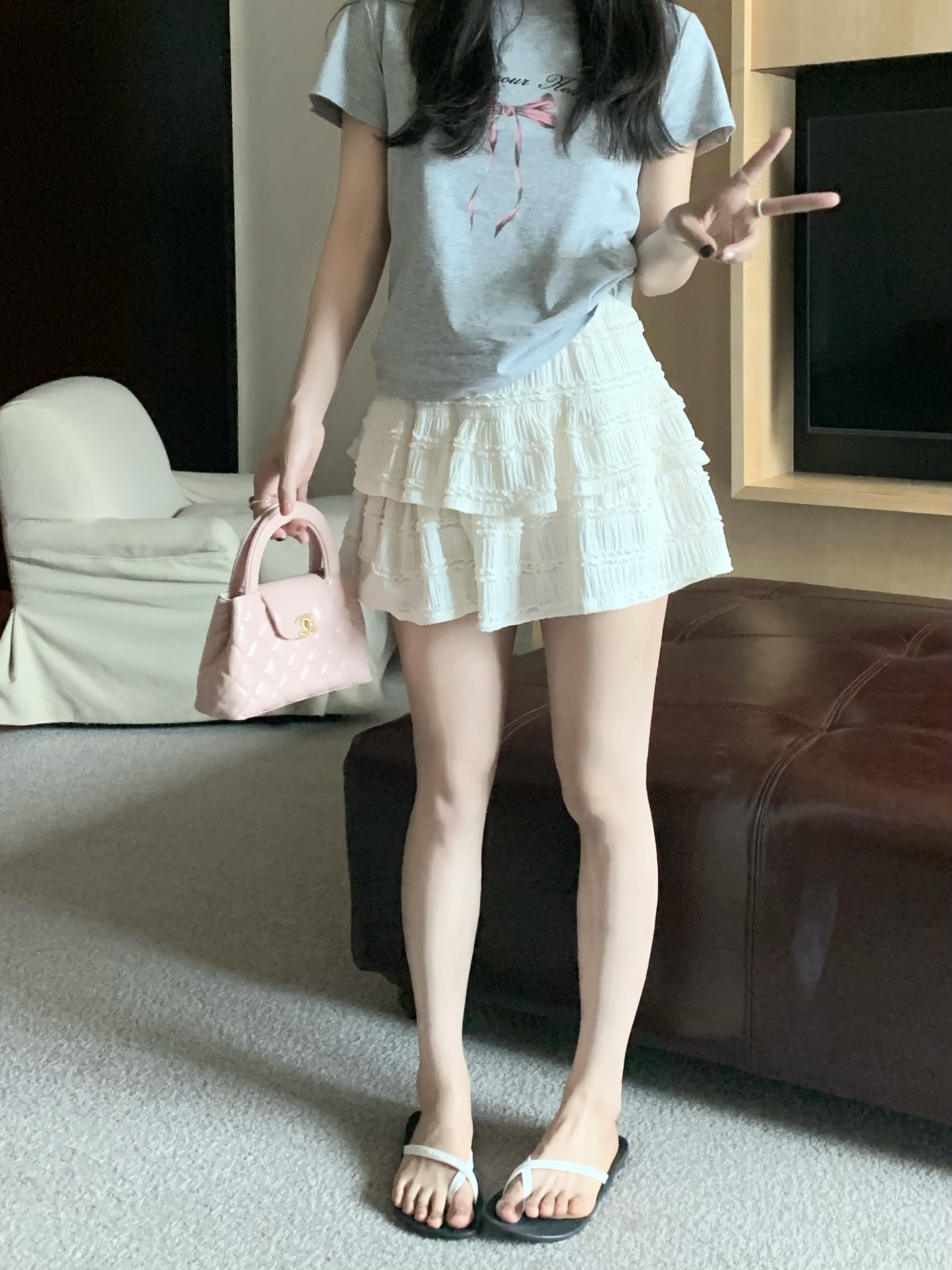 實拍~杏色鬆緊腰半身篷篷白色短裙蛋糕半裙