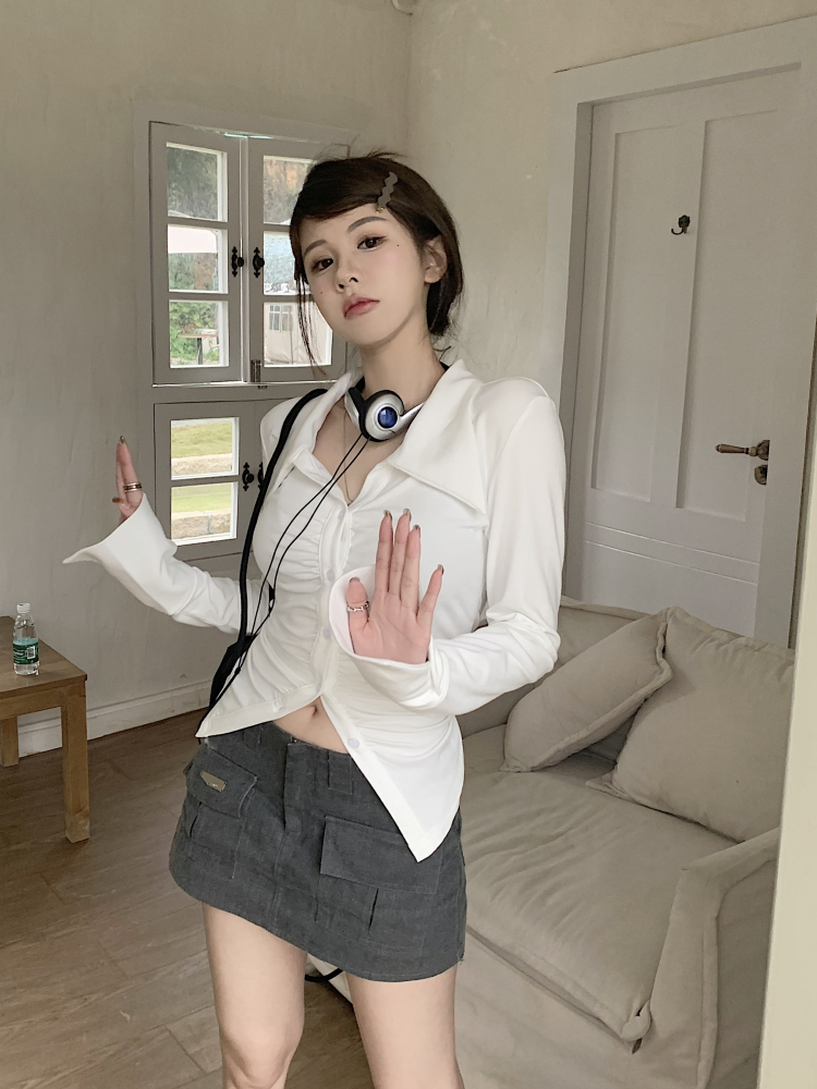 實拍 長袖白色t恤女春上衣時髦時尚洋氣v領內搭打底衫