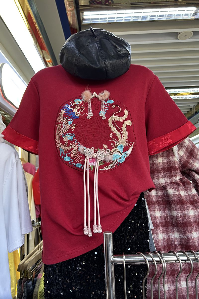 新中式刺繡T恤短袖女2024春季圓領設計感拼接中長款寬鬆洋氣上衣