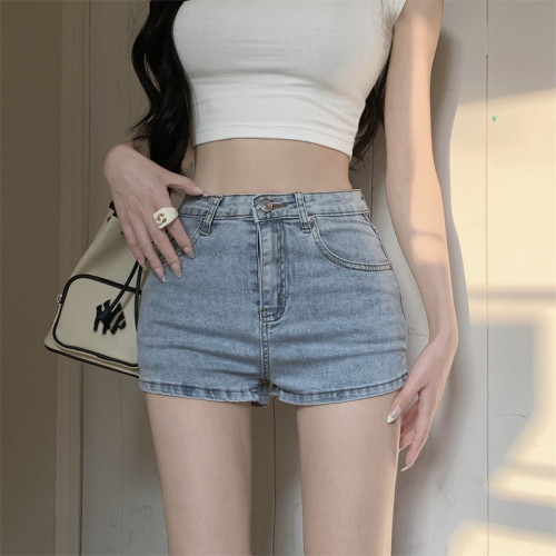 Real shot!  Leg-lengthening ultra-short denim shorts for hot girls, tight elastic high-waisted hot pants for small people that cover the buttocks