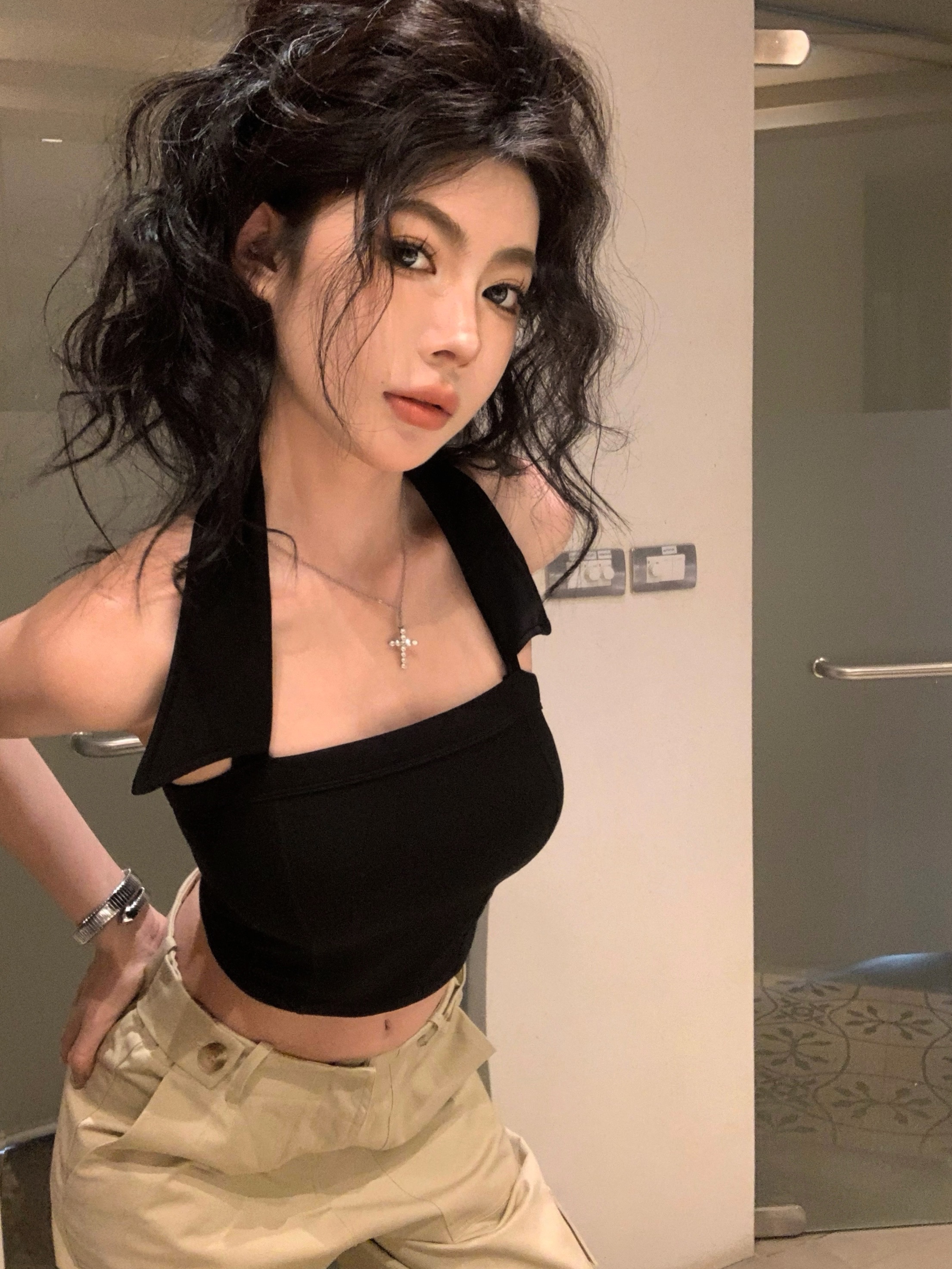 Actual shot of sweet and spicy design lapel backless halter top