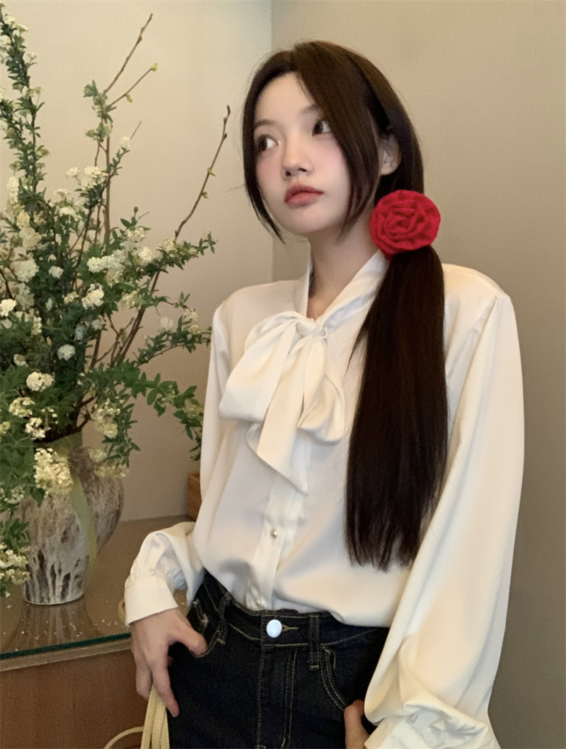 實拍~法式緞面藍色蝴蝶飄帶襯衫設計感氣質寬鬆長袖襯衫