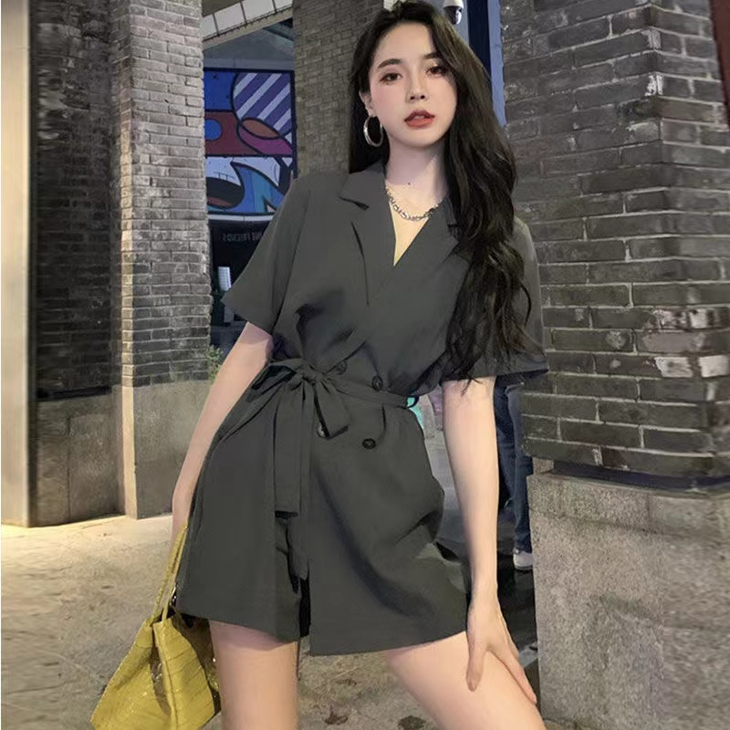 西裝連體短褲女2024年新款夏季薄款高腰寬鬆氣質西裝闊腿連衣褲子