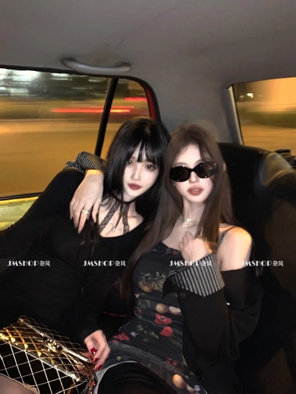 JMSHOP 陷入曖昧 蕾絲拼接連衣裙女設計感長袖綁帶修身包臀裙子