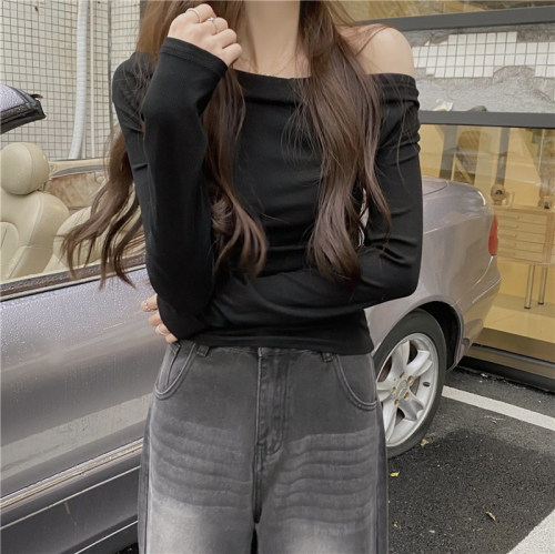 Actual shot of Pure Desire Sloping Shoulder Swing Collar Slimming Long Sleeve Bottoming T-shirt for Women