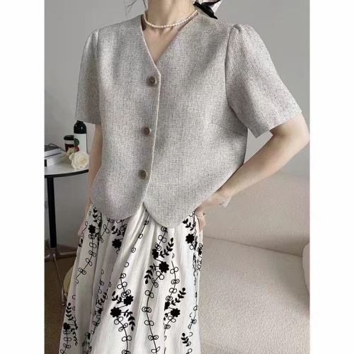 韩国chic气质西装外套女V领高级感小西服短款小香风短袖上衣夏季