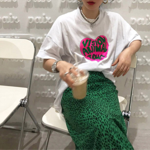 原创实拍韩chic爱心字母撞色宽松T恤+绿色豹纹裙套装
