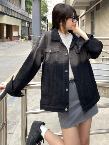 Real shot of gradient denim jacket for female couples new spring and autumn versatile Korean style loose ins trend