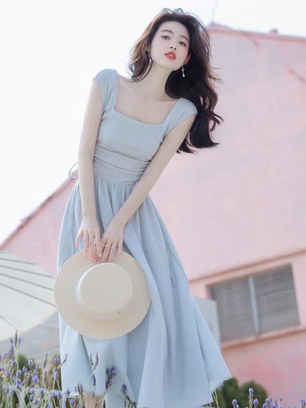 2024夏季氣質女裝藍色針織連衣裙質感高級感茶歇法式小眾設計裙子