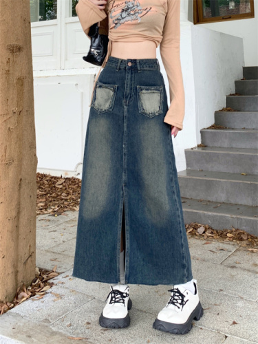 Real shot of denim skirt for women, spring 2024 new high-waisted slimming slit a-line mid-length retro skirt