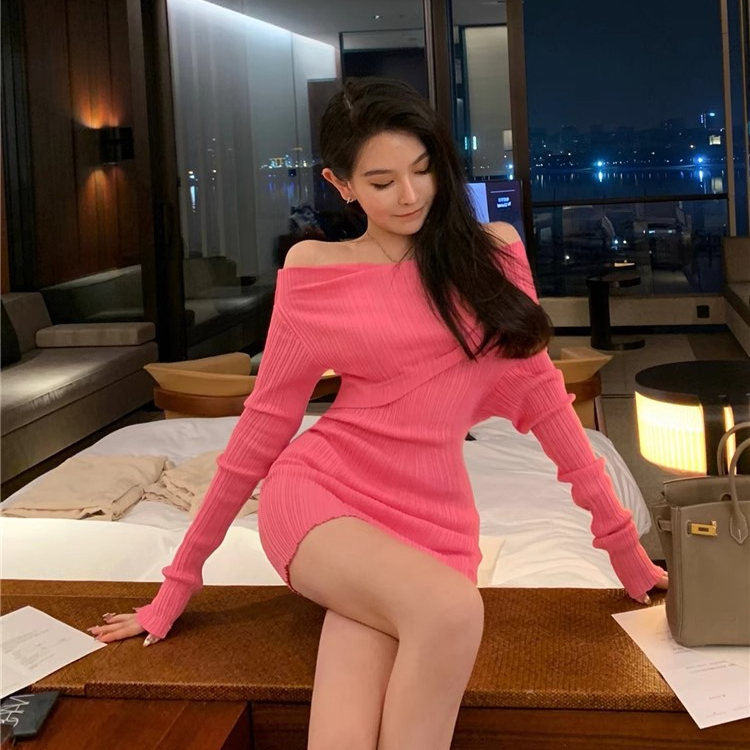 春季法式復古氣質粉色包臀短裙修身顯瘦針織連衣裙一字肩長袖裙子
