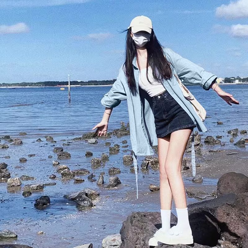 2024年早春女裝新款慵懶風設計感小眾襯衫外套藍色防曬襯衣高級感
