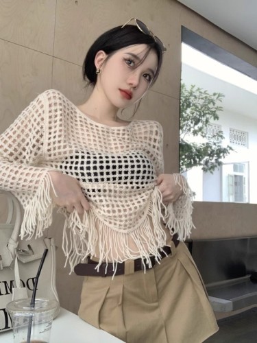Pure lust style niche hollow knitted sweater for women in spring and summer ice silk thin short sun protection blouse with fringed top