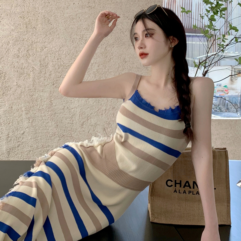 天貓質量港味辣妹條紋吊帶連衣裙女夏季長裙修身針織包臀裙子