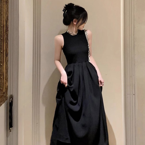 Spring and summer French retro sexy waist long dress sleeveless design hollow dress for women black