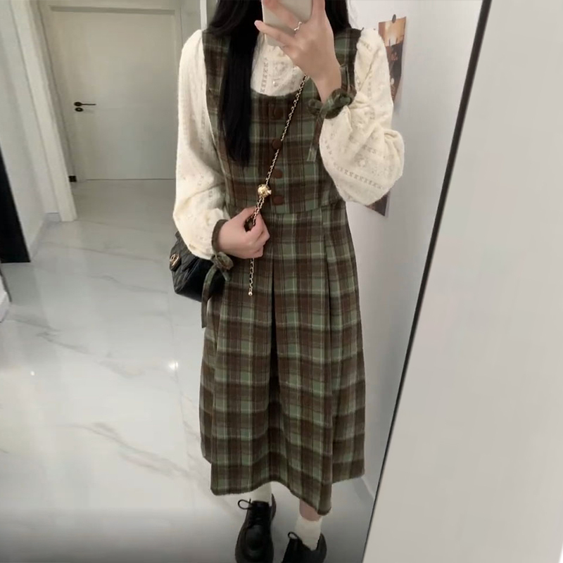 綠色假兩件套裝格子連衣裙子女春冬季2024新款小個子穿搭氣質長裙