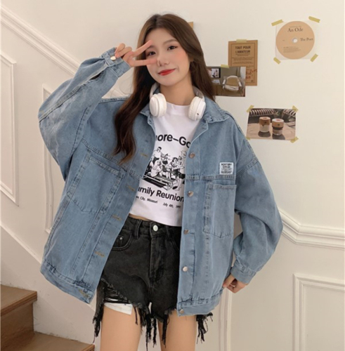 Real shot of denim jacket for women, spring and autumn retro high-end niche loose lazy style jacket top trendy ins