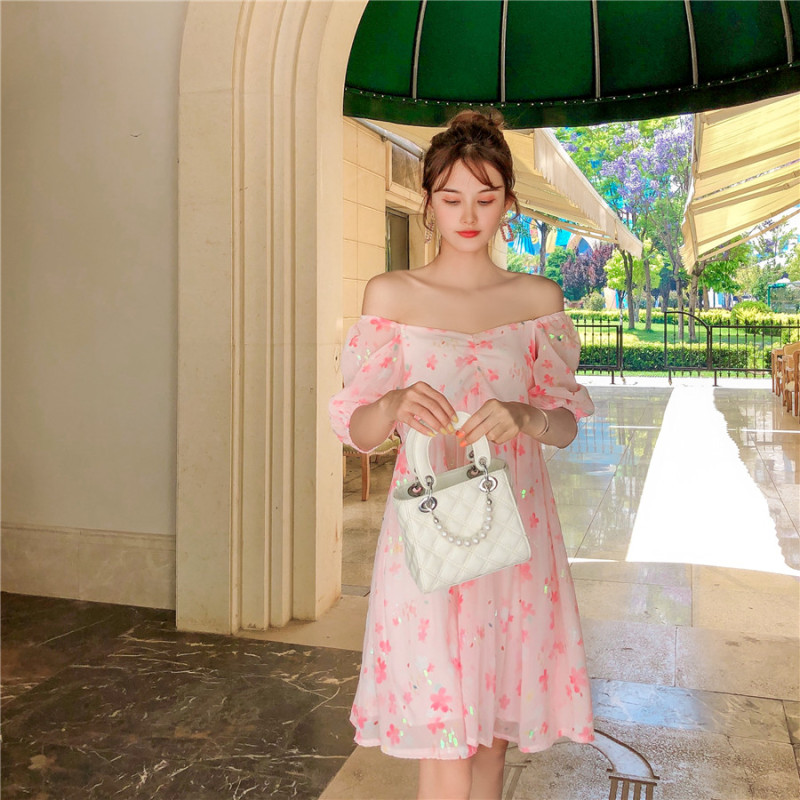 2024夏季新款女裝超仙泡泡袖顯瘦短款亮片碎花連衣裙雪紡短袖