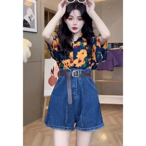 Designed denim shorts for women summer Korean version 2024 new versatile high-waist slimming Internet celebrity wide-leg pants