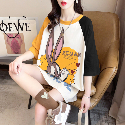 Real shot of high-quality summer clothing, Korean version, loose, contrasting color splicing, cartoon print, mid-length, large size, short-sleeved T-shirt for women